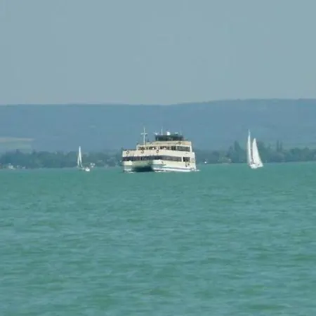 Ferienwohnung Fuer 2 Personen Am Seeufer * Balatonmariafurdo