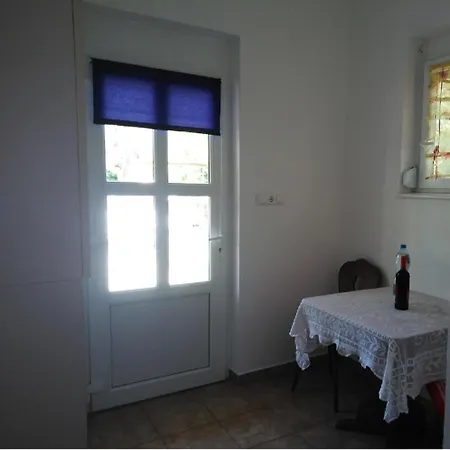 Ferienwohnung Fuer 2 Personen Am Seeufer Apartment