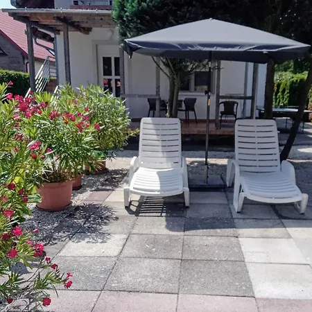 Apartment Ferienwohnung Fuer 2 Personen Am Seeufer Balatonmariafurdo